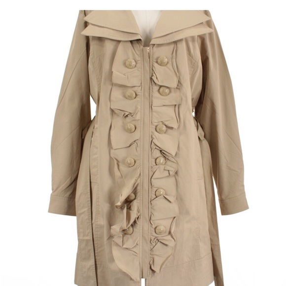 Milano Elegant Tan Trench Coat - Picture 2 of 8